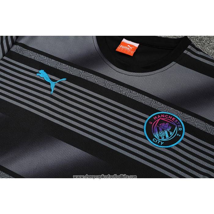 Tracksuit
 Manchester City 2022-2023 Short Sleeve
 Black
 - Shorts
